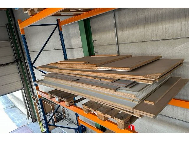 Rest houten planken - afbeelding 4 van  5