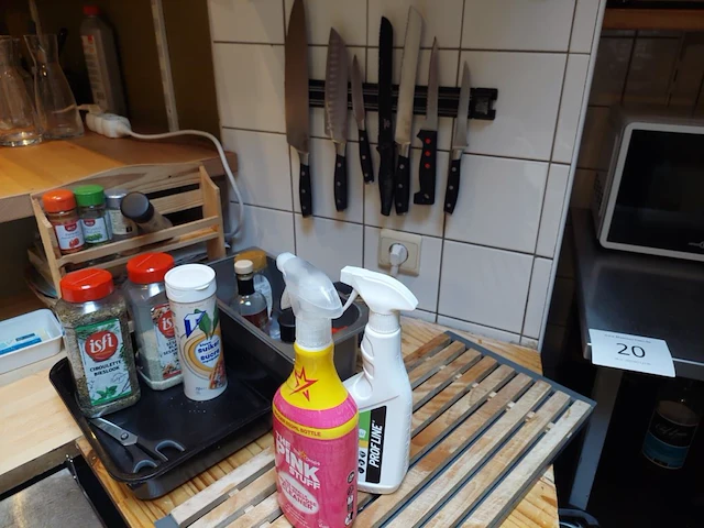 Rest inhoud keuken - afbeelding 13 van  14