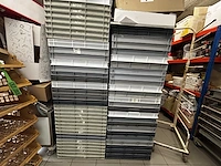 Rest inhoud magazijn - afbeelding 8 van  19