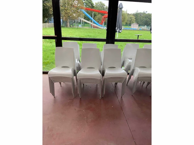 Restaurant chairs (10x) - afbeelding 3 van  4