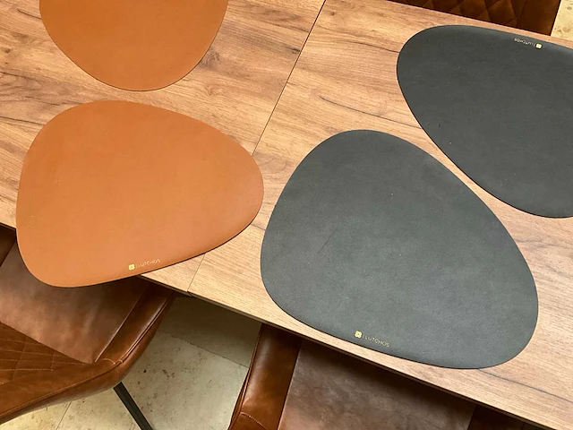 Restauranttafels (10x) + stoelen (20x) - afbeelding 2 van  13