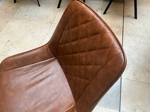 Restauranttafels (10x) + stoelen (20x) - afbeelding 11 van  13