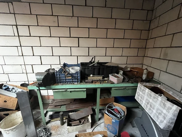 Restinhoud garage - afbeelding 8 van  20