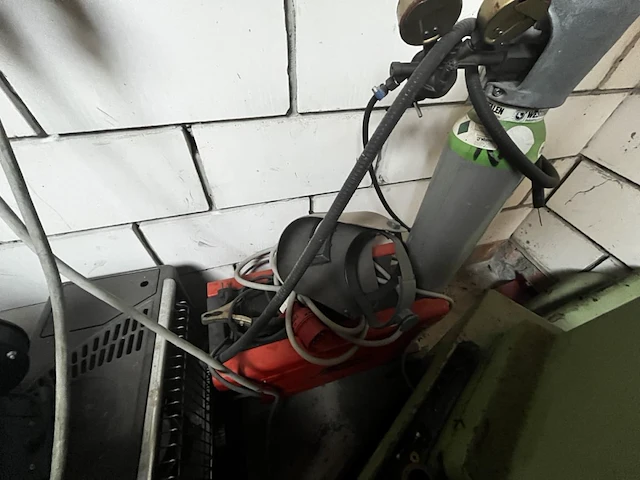 Restinhoud garage - afbeelding 10 van  20