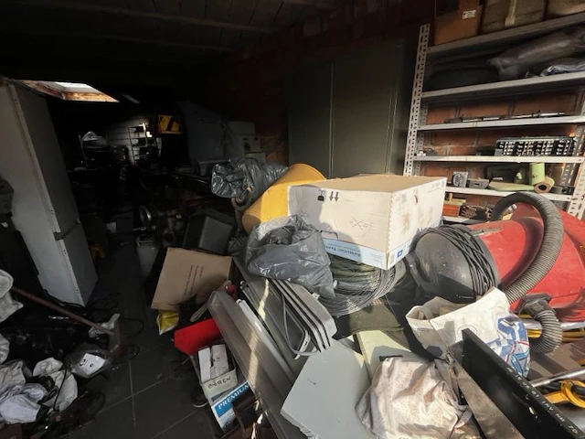 Restinhoud garage - afbeelding 14 van  20