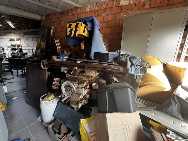 Restinhoud garage - afbeelding 15 van  20