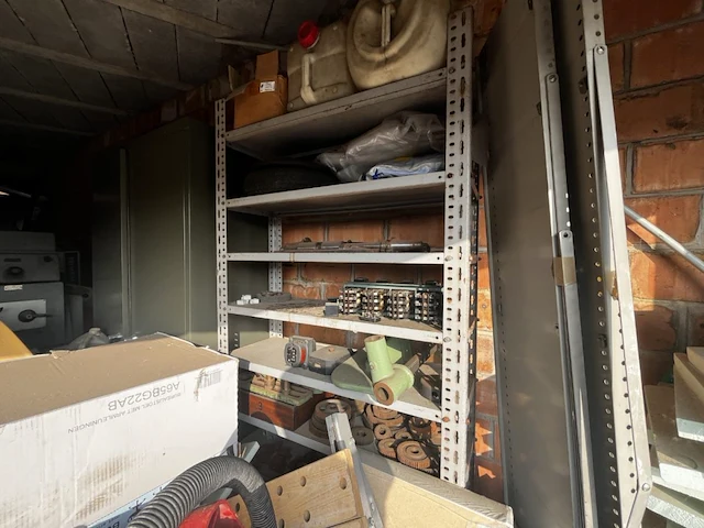 Restinhoud garage - afbeelding 18 van  20