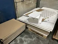 Restpartij divers karton - afbeelding 4 van  11