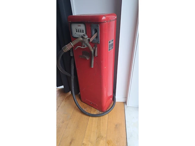 Retro benzinepomp tokheim - afbeelding 1 van  5