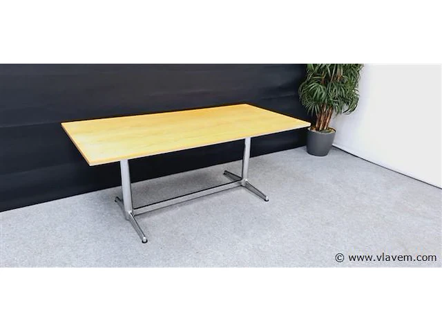 Retro design vergadertafel - afbeelding 1 van  5