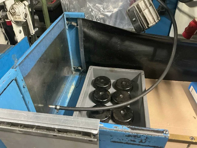 Retro dpm750 cnc-freesmachine - afbeelding 13 van  23