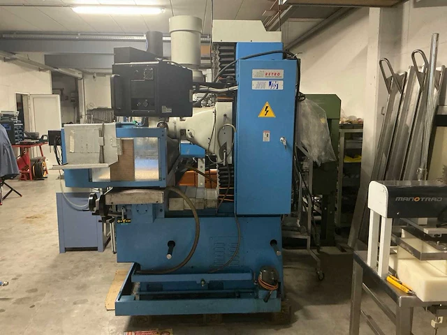 Retro dpm750 cnc-freesmachine - afbeelding 12 van  23