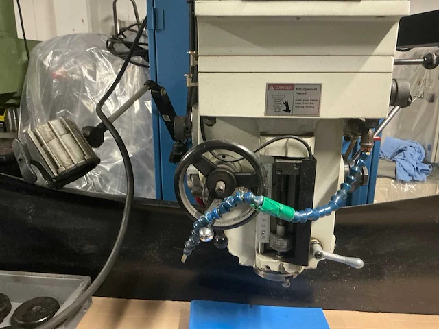 Retro dpm750 cnc-freesmachine - afbeelding 22 van  23