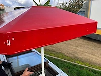 Retro ijswagen / mobiele diepvrieskar met zonneluifel - afbeelding 8 van  20