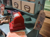 Retro keukentje met accessoires (h 390mm d 220mm b 600mm ) - afbeelding 2 van  8