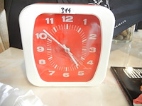 Retro klok - afbeelding 1 van  2