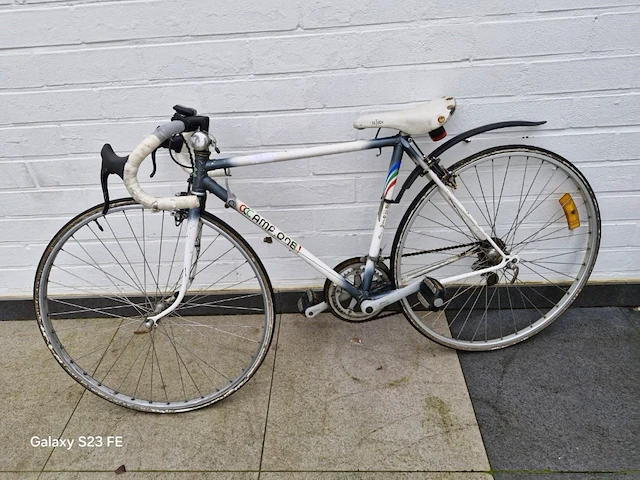 Retro koersfiets - afbeelding 1 van  3