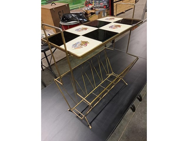 Retro krantentafel rekje - afbeelding 1 van  3