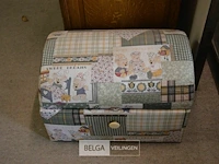 Retro opbergbox met inhoud - afbeelding 1 van  3