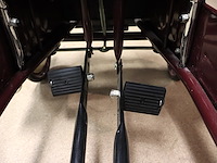 Retro pedal car - afbeelding 5 van  6