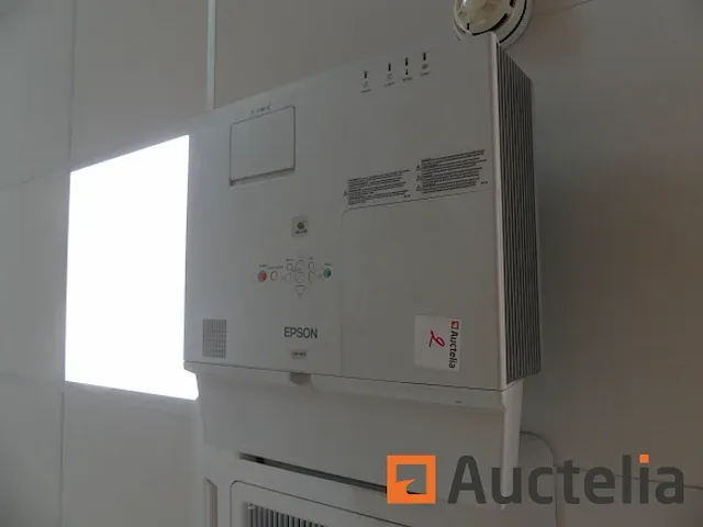 Retro projector en scherm - afbeelding 1 van  9