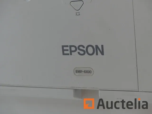 Retro projector en scherm - afbeelding 3 van  9