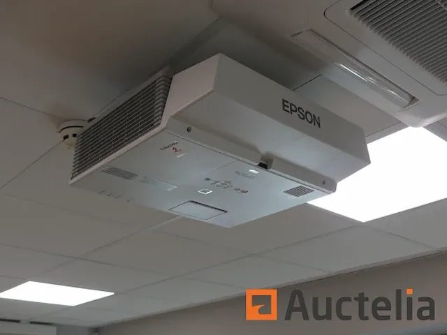 Retro projector en scherm - afbeelding 8 van  9