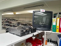 Retro samsung tv met cassetterecorder - afbeelding 1 van  8
