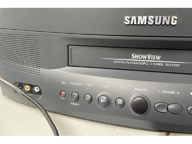 Retro samsung tv met cassetterecorder - afbeelding 3 van  8