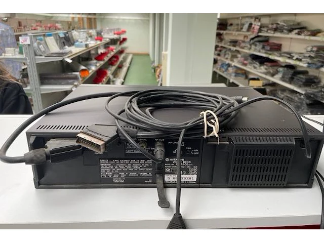 Retro samsung tv met cassetterecorder - afbeelding 5 van  8
