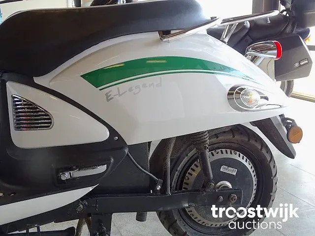 Retro-styled e-scooter ugbest uf4 - afbeelding 2 van  30