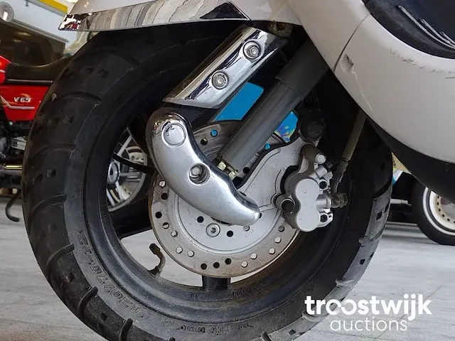 Retro-styled e-scooter ugbest uf4 - afbeelding 7 van  30