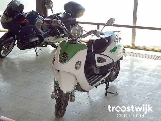Retro-styled e-scooter ugbest uf4 - afbeelding 1 van  30
