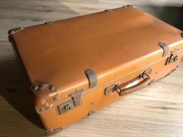 Retro travel suitcase - afbeelding 3 van  10