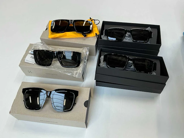 Retrosuperfuture zonnebril (5x) - afbeelding 1 van  8