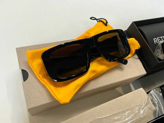 Retrosuperfuture zonnebril (5x) - afbeelding 5 van  8