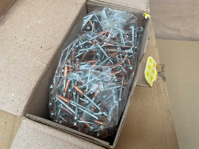 Revet nagels - afbeelding 4 van  4