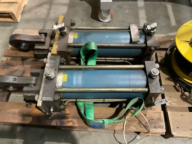 Rexroth hydraulische cilinder (2x) - afbeelding 3 van  4