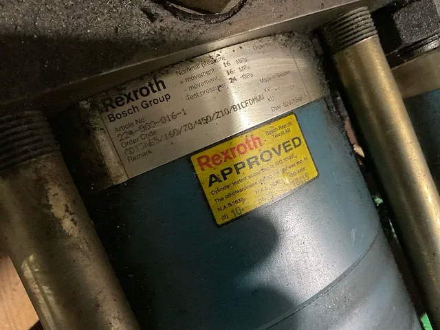 Rexroth hydraulische cilinder (2x) - afbeelding 4 van  4