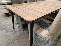 Reykjavik tuintafel frame zwart 200 x 100cm met blad acacia - afbeelding 3 van  4