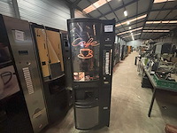 Rheavendor - koffie - verkoopautomaat - afbeelding 1 van  5