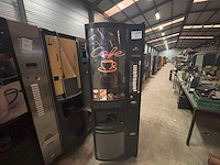 Rheavendor - koffie - verkoopautomaat - afbeelding 2 van  5