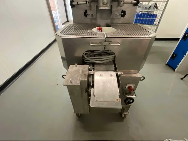 Rheon cornucopia kn300 kaas & room verwerkingsapparatuur - afbeelding 2 van  13