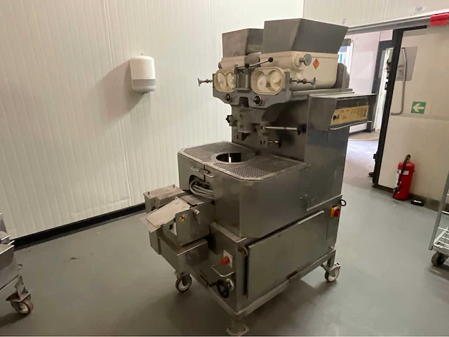 Rheon cornucopia kn300 kaas & room verwerkingsapparatuur - afbeelding 1 van  13