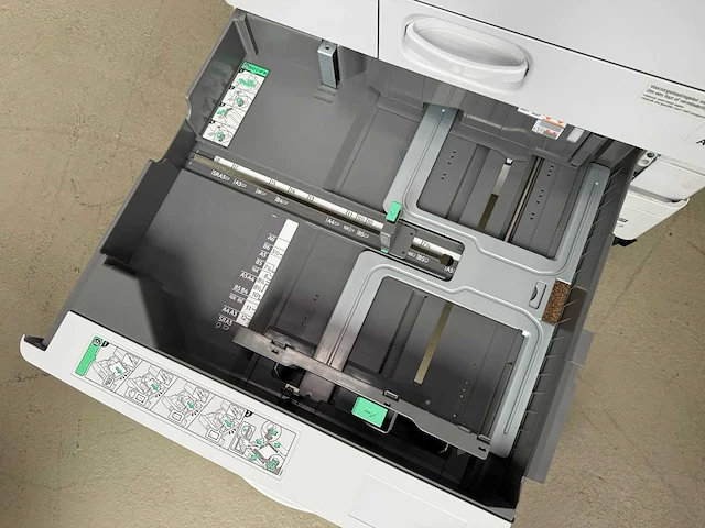 Ricoh mp c2003 - multifunctionele printer - afbeelding 12 van  16