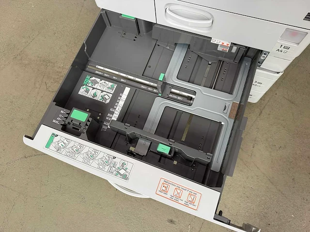 Ricoh mp c4504ex - multifunctionele laserprinter - afbeelding 9 van  12