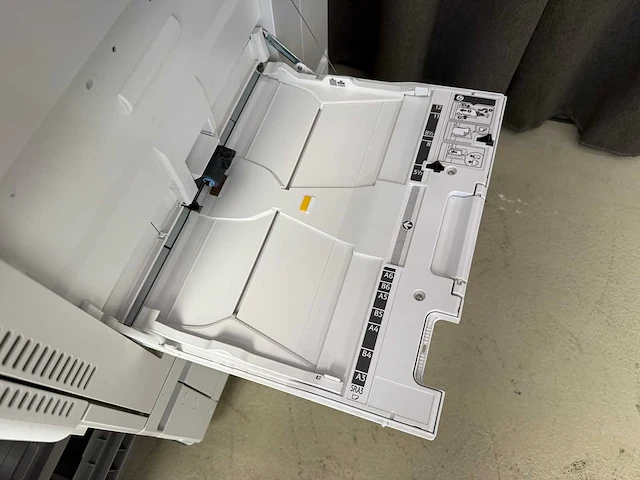Ricoh mp c5504 - multifunctionele printer - afbeelding 10 van  14