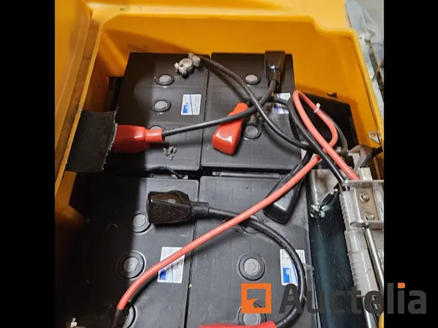 Ride-on schrobzuigmachine taski swingo 2500 - afbeelding 1 van  7
