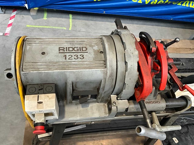 Ridgid 1233 draadsnijmachine - afbeelding 3 van  8