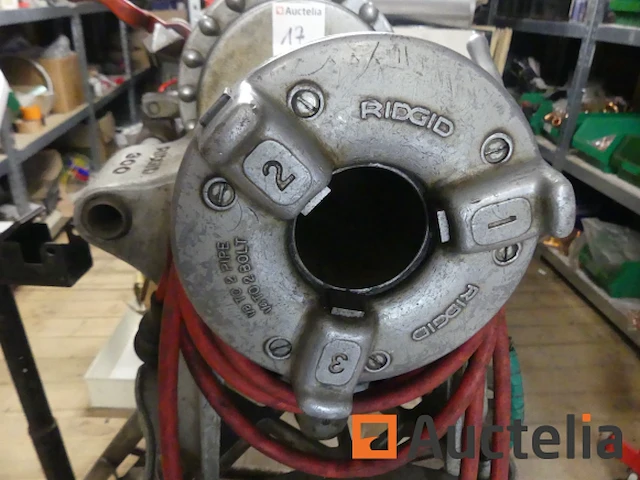 Ridgid 300 draadsnijmachine - afbeelding 1 van  9